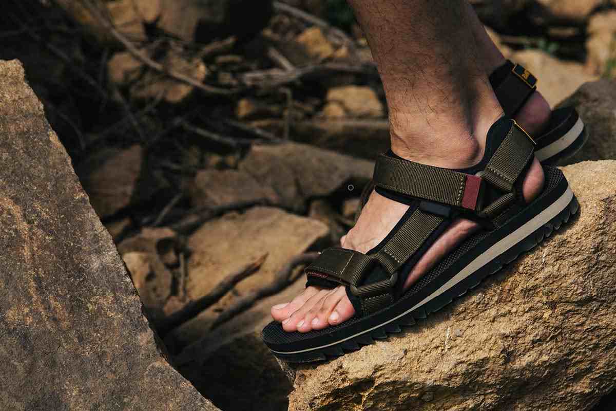  Buy And Price Men good sandals for bunions 