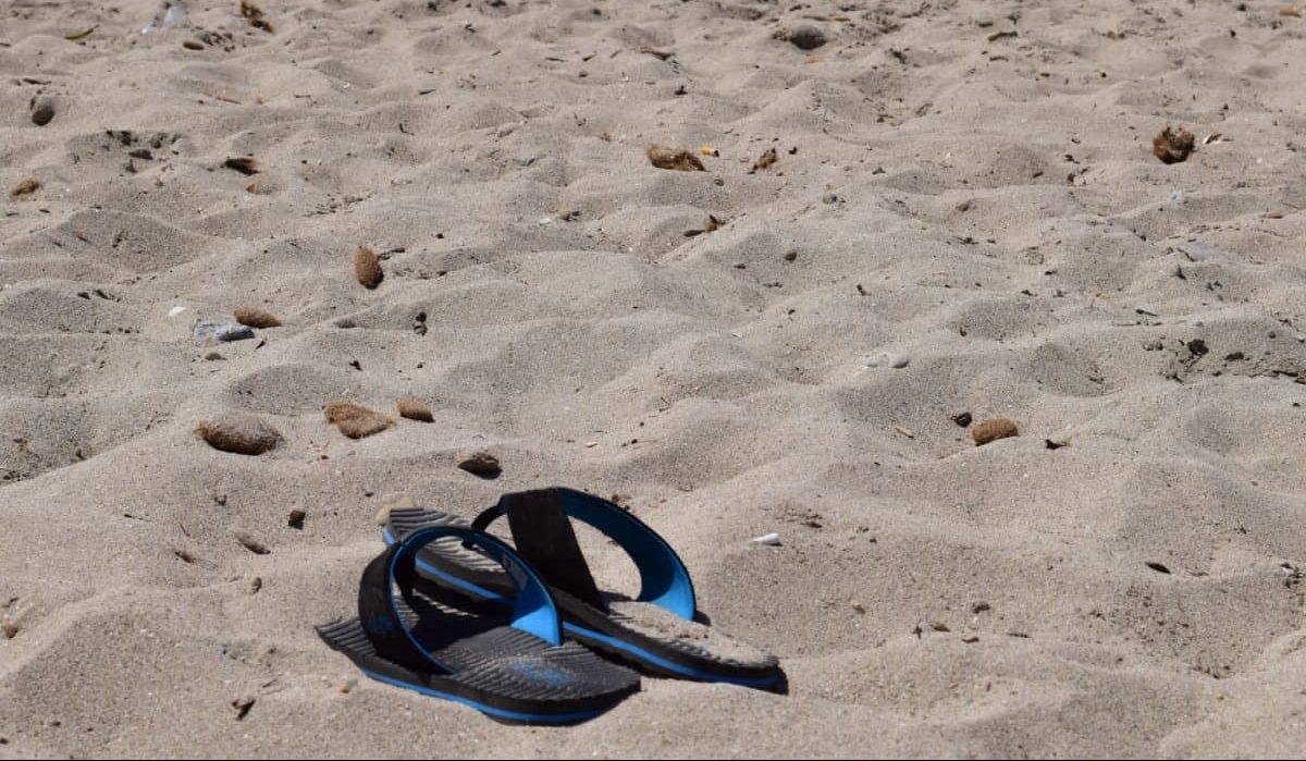  Buy beach plastic sandals at an Exceptional Price 