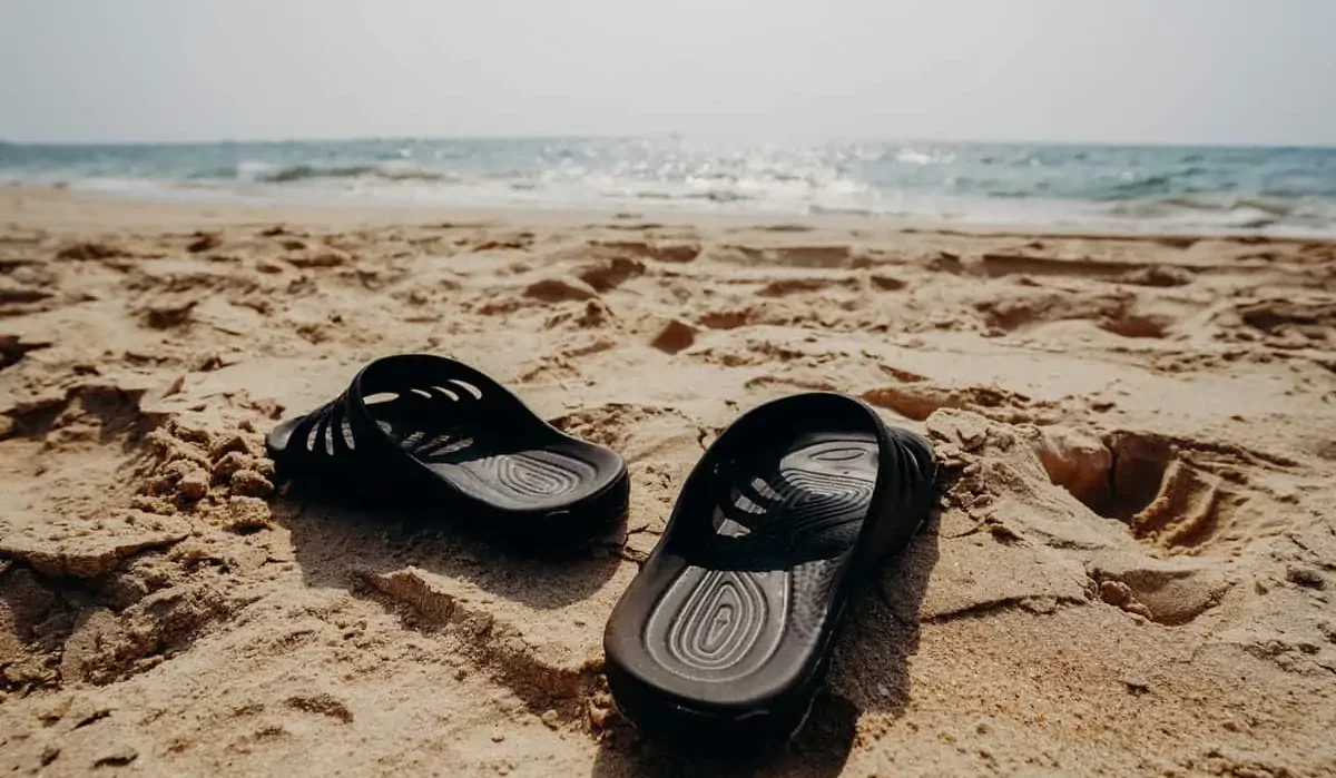  Buy beach plastic sandals at an Exceptional Price 