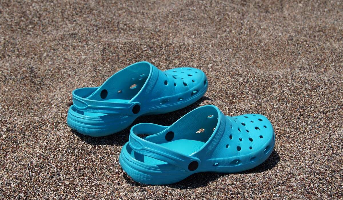  Buy beach plastic sandals at an Exceptional Price 